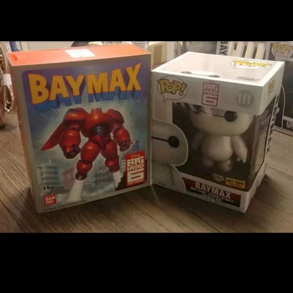 Disney Baymax Bundle LE